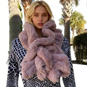 Luxurious Pink Faux Fur max 48 ‘’ long stretchable Scarf